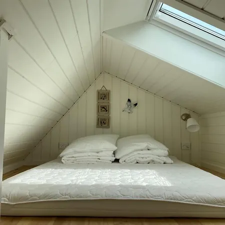 Alwina - 1-5km From The Sea In Nw Jutland By Interhome