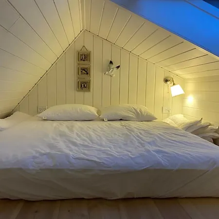 Alwina - 1-5km From The Sea In Nw Jutland By Interhome *