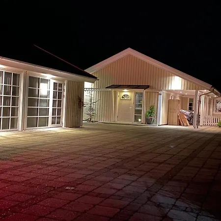 Alwina - 1-5km From The Sea In Nw Jutland By Interhome